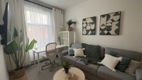 Charmant 3 1/2 clé en main, entièrement meublé et équipé sur le Plateau Mont-Royal  - 3 ½ meublé avec goût au Plateau. Confort avec cachet, fonctionnel et vie urbaine à pied. Parfait pour professionnel, expatrié ou couple tranquille.