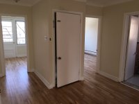 6 1/2 Upper Duplex / Conveniently Located in Southwestern Ville St. Laurent - Bright Living Spaces / Conveniently Located!
