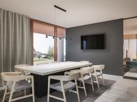 Grand et magnifique appartement 5 1 2 très agréable situeba orly a Laval  - Orly est un immeuble de condos locatifs de 8 étages situé à Laval à proximité de la station de métro Cartier. Composé de 181 appartements, il offre un