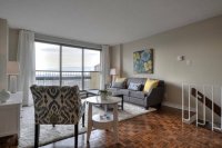 Magnifiqque appartement style loft 4 1 2 très bien situé à Longueuil  - Beau Grand 4 1 2   situer a 99 place Charles Lemoyne a longueuil a un prix tres adorable 1080 dollars la commodité que vous désirez et la connexion do